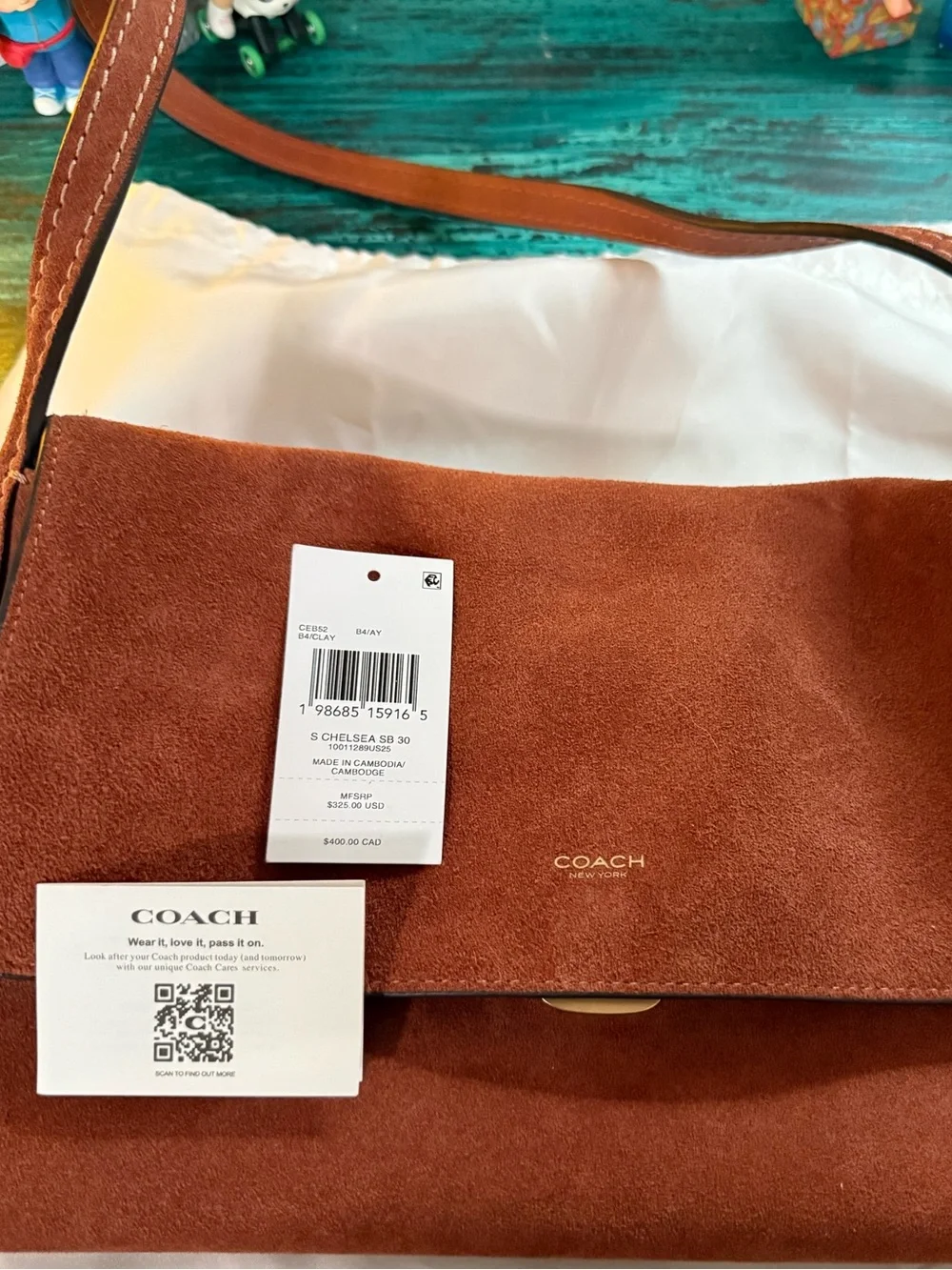 Coach Chelsea Shoulder Bag 30 in Clay/Brass and Coach Strawberry Bag Charm - Picture 3 of 7